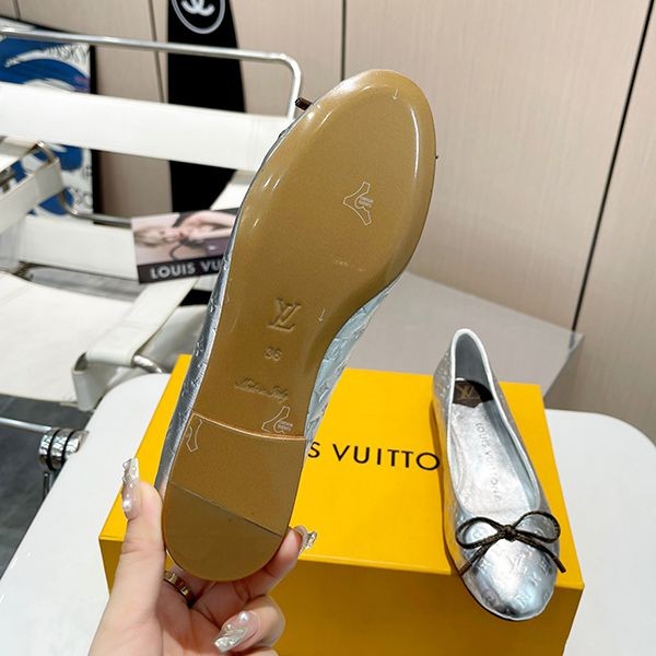 絶対欲しい!可愛い♡ルイヴィトン バレエシューズ 偽物 vud36415