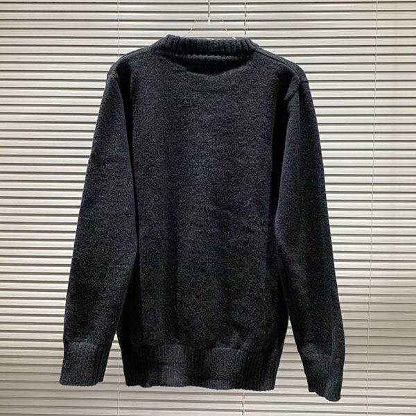絶対欲しい!プラダ ウールxカシミア クルーネック セーター pub66051