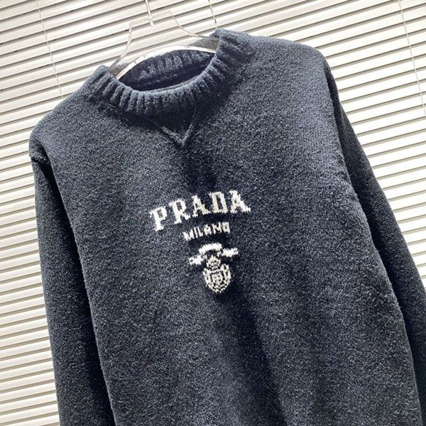 絶対欲しい!プラダ ウールxカシミア クルーネック セーター pub66051
