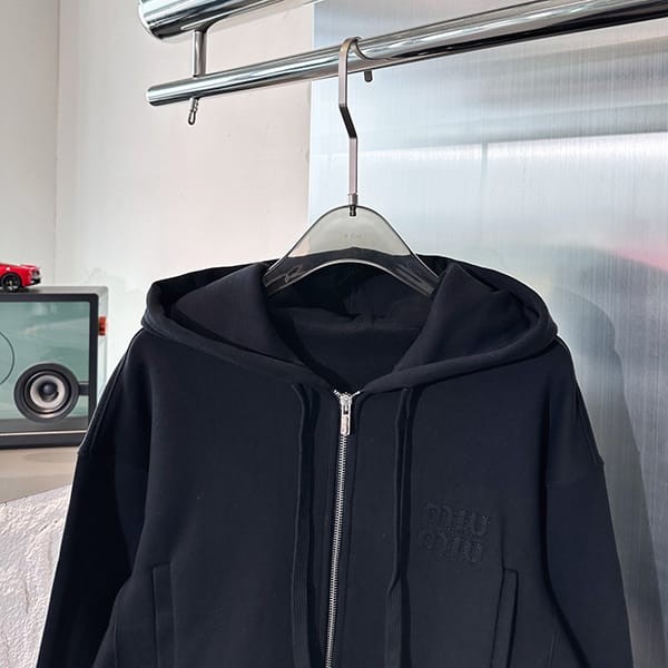 激安価格!ミュウミュウ コピー コットンパーカー Cotton hoodie myk92959