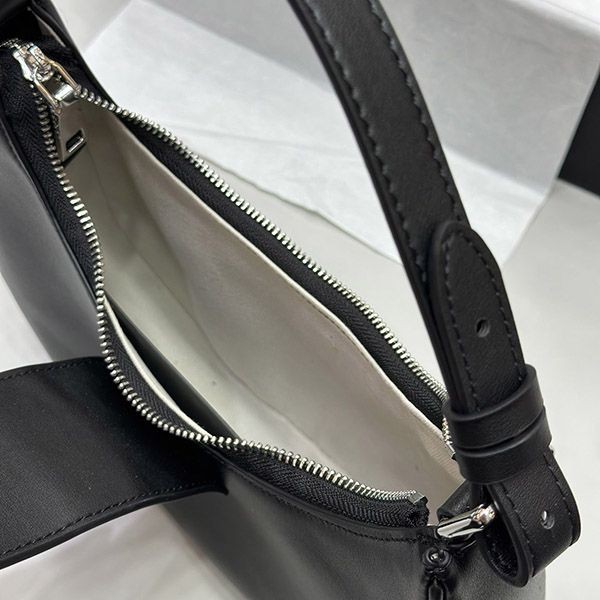 超話題!ミュウミュウ nappa leather shoulder 偽物 ショルダーバッグ myr05951