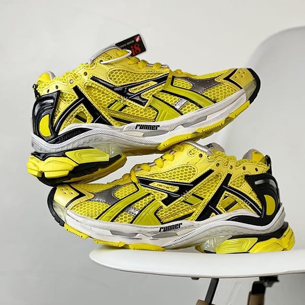 BALENCIAGA バレンシアガ スニーカー 靴 希少 サイズ40 希少 BALENCIAGA バレンシアガ スニーカー 靴 希少 サイズ40 希少