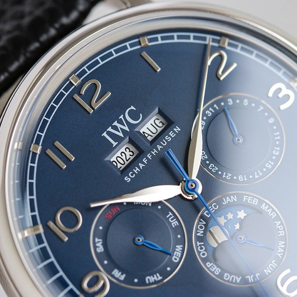 IWC 偽物 ポルトギーゼ パーペチュアル カレンダー 時計 42 iwh70175