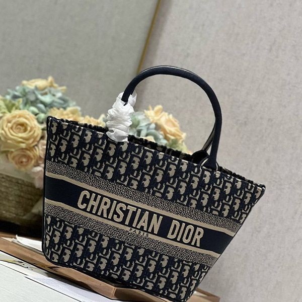 大人気!クリスチャン ディオール ブックトートミディアム dec40998