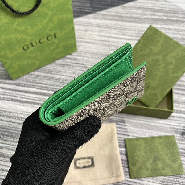 超希少!注目度抜群!グッチ GGスプリーム 二つ折り財布 偽物 guq39759