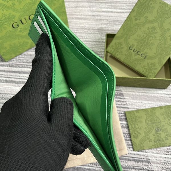 超希少!注目度抜群!グッチ GGスプリーム 二つ折り財布 偽物 guq39759