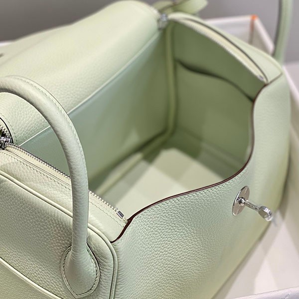 入手困難 エルメス リンディ26 バッグ 偽物 era78726