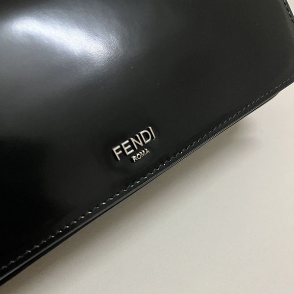 注目★新色☆希少フェンディ ファースト コピーサイト バッグ8BS072 few70445