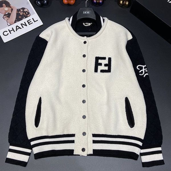 フェンディ オーバーサイズ テディジャケット 偽物 feg37628