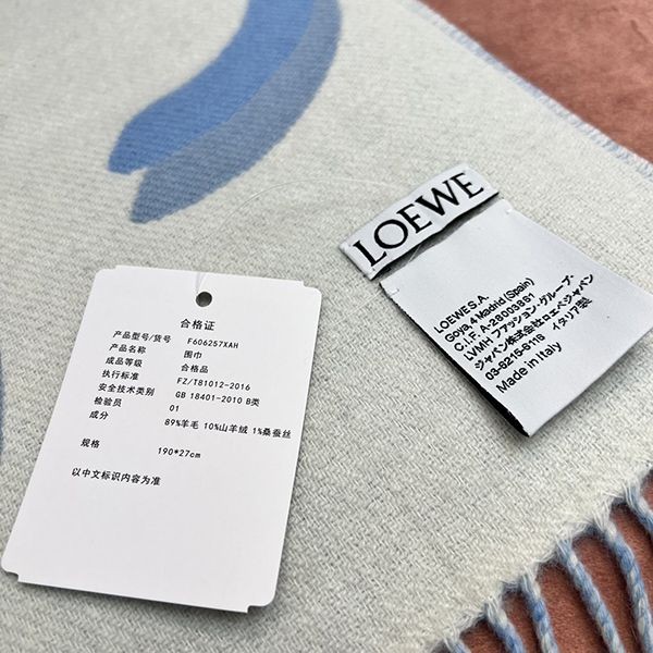 【ロエベ】アナグラム スカーフ 偽物 カシミヤ loi19980