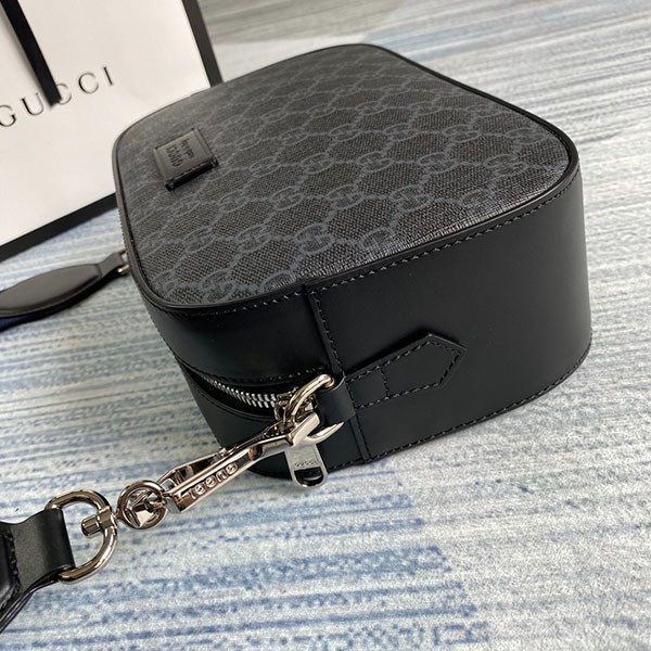 グッチ GGスプリーム キャンバス クロスボディバッグ コピー 574886K5RLN1095