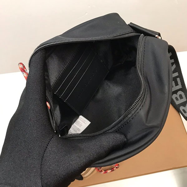 バーバリー クラシックチェック カメラバッグ 偽物 Bal89078