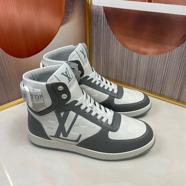 ルイヴィトン モノグラム スニーカー 偽物 vuk56110