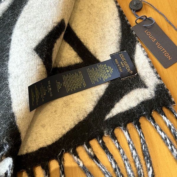 おすすめ ルイヴィトン マフラー コピー LV メダリオン vuf41047