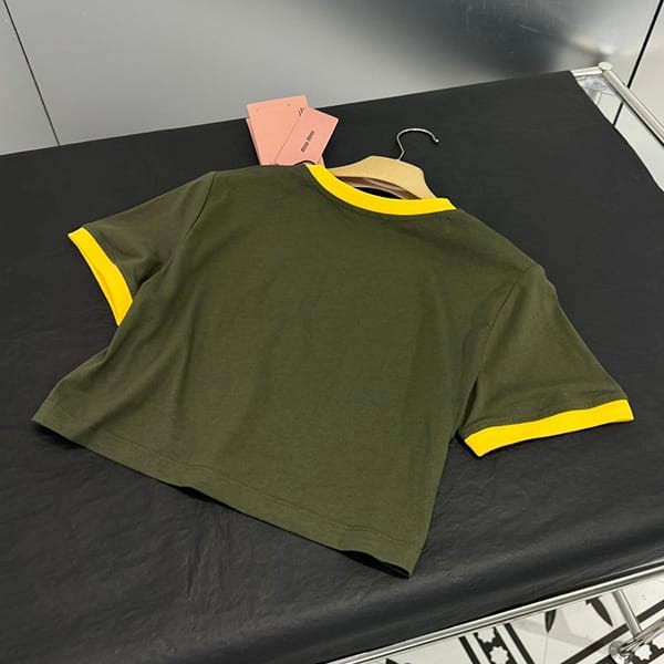 ミュウミュウ 偽物 ロゴ コットン クロップド Tシャツ myr04270