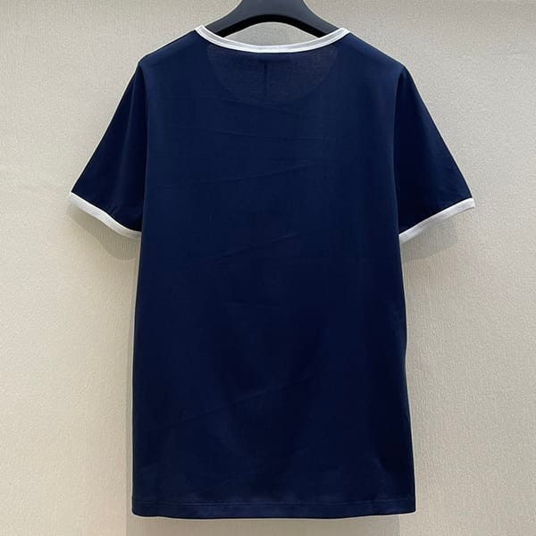 速達発送セリーヌ PARIS 70S クラシックフィット Tシャツ コピー Cen67851