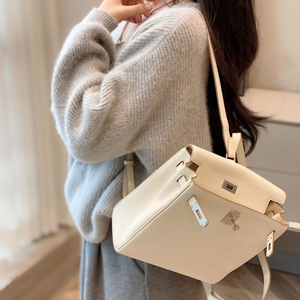 高品質♪ エルメス ケリーアドPM リュックサック 偽物 Kelly Ado