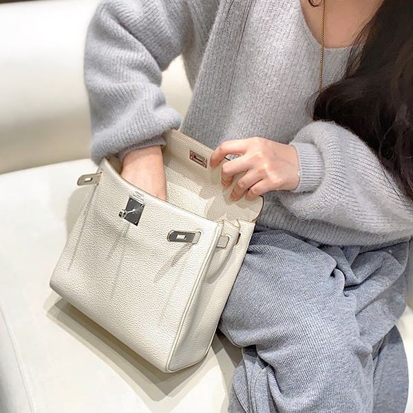 高品質♪ エルメス ケリーアドPM リュックサック 偽物 Kelly Ado