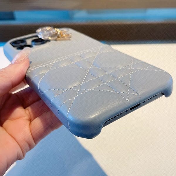 14pro Iphone14 dior スマホケース 似 てる Christian Dior