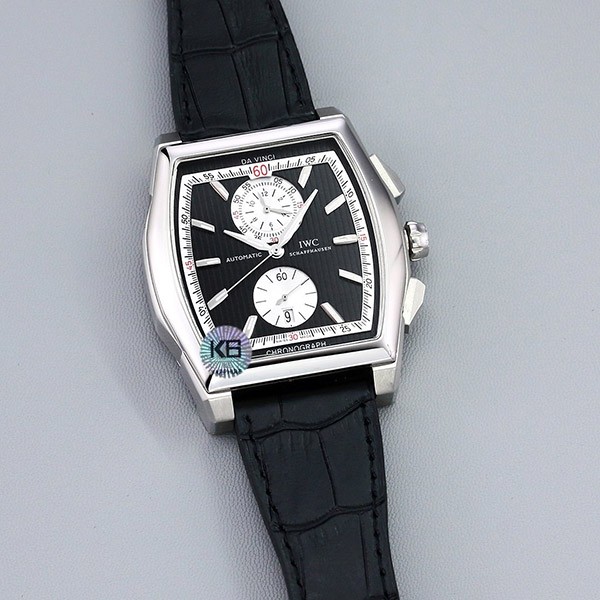 《大人気》IWC スーパーコピー ダ・ヴィンチ クロノグラフ ブラック文字盤 IW37642