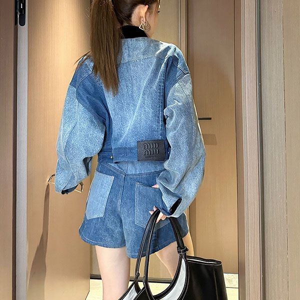 ★日本!!人気!ミュウミュウ ロゴ刺繍入り デニム トラッカージャケット myh73901