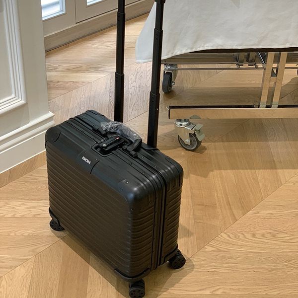 高品質♪♪♪リモワ ステルス ビジネスト スーツケース コピー28L rix28954