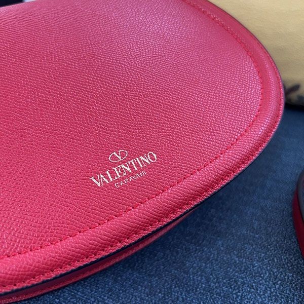 お洒落 ヴァレンティノ コピー V Logo Leather ショルダーバッグ Vuc53507