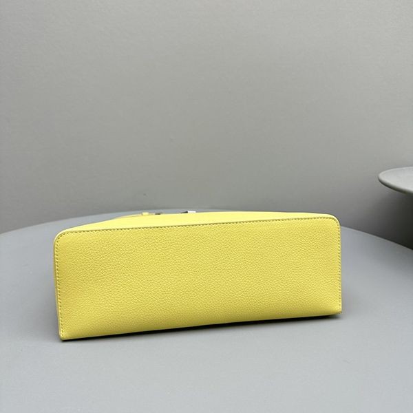 ロロピアーナ エクストラ ポケット ポーチ L27 偽物/グレインド カーフスキン roe84969
