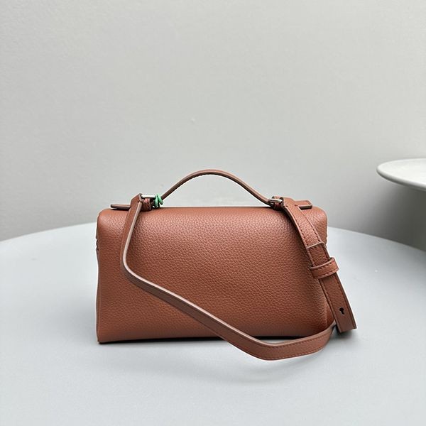 人気 ロロピアーナ エクストラ 偽物ポケット ポーチ L19 ショルダーバッグ roy43770