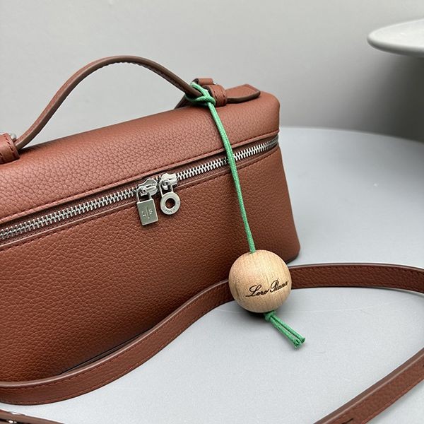 人気 ロロピアーナ エクストラ 偽物ポケット ポーチ L19 ショルダーバッグ roy43770