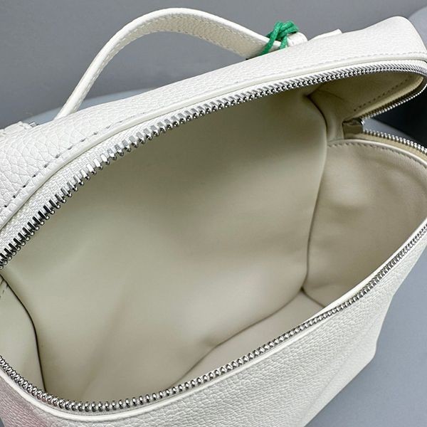 ロロピアーナ Extra Pocket バックパック L23.5 スーパーコピー row31138