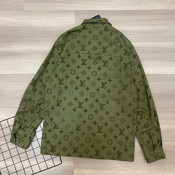 絶対欲しい!ルイヴィトン n級品 モノグラムコットンオーバーシャツ vuj00900
