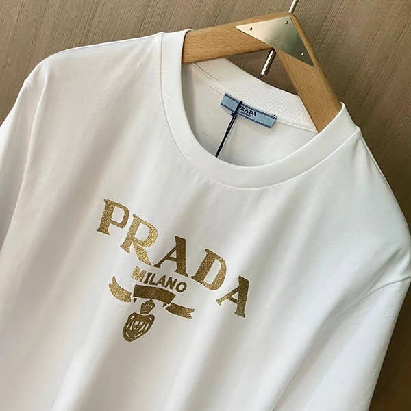 プラダ コピー★ロゴ コットン Tシャツ puq21122