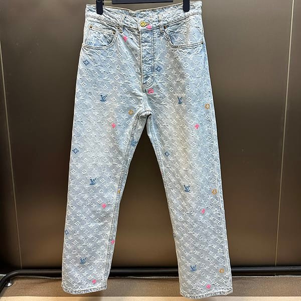 高級ブランドルイヴィトン フェイク モノグラムデニムパンツ 1AFRY0 高級ブランドルイヴィトン フェイク モノグラムデニムパンツ 1AFRY0