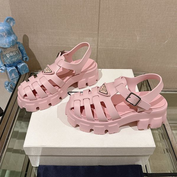 プラダ モノリスラバーサンダル レプリカ ロゴ厚底ストラップミュール 1X853