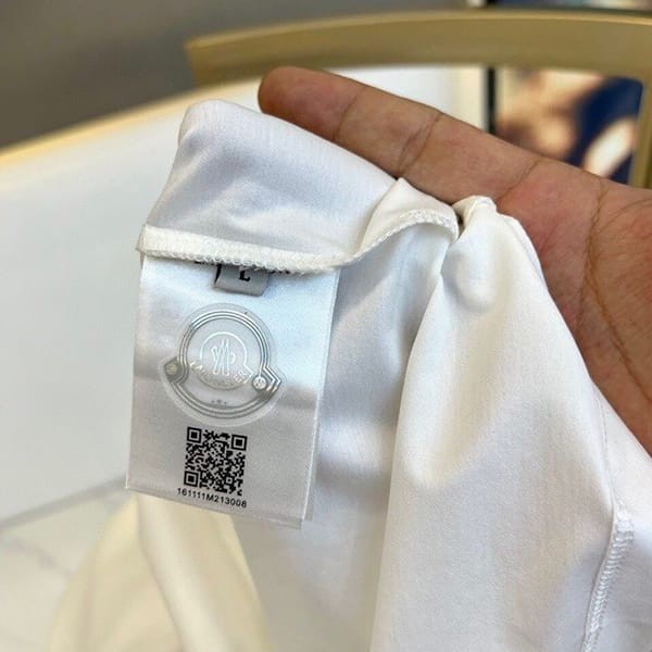 定番モンクレール レプリカ ロゴ コットン クルーネック Tシャツ 2色 moy41504