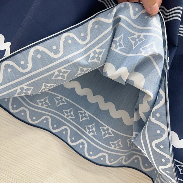 《By The Pool ☆フレアで大人可愛く》ルイヴィトン LV スカート ミディアム 1AFV44