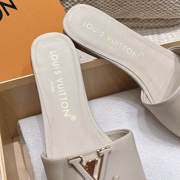 超人気 ルイヴィトン LV Capri サンダル スーパーコピー vud21280