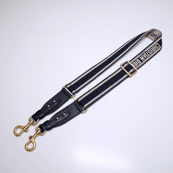 絶対欲しい!可愛い♡ディオール ショルダーストラップ 偽物 dea40760
