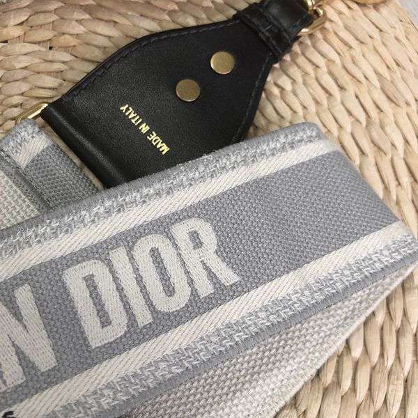 定番人気 ディオール ショルダーストラップ N級品 S8553CBTE