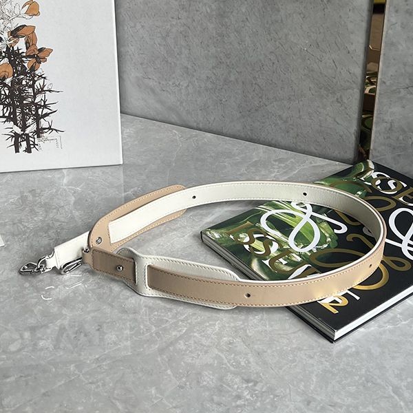 高品質♪♪ロエベ ショルダーストラップ スーパーコピー loa45292