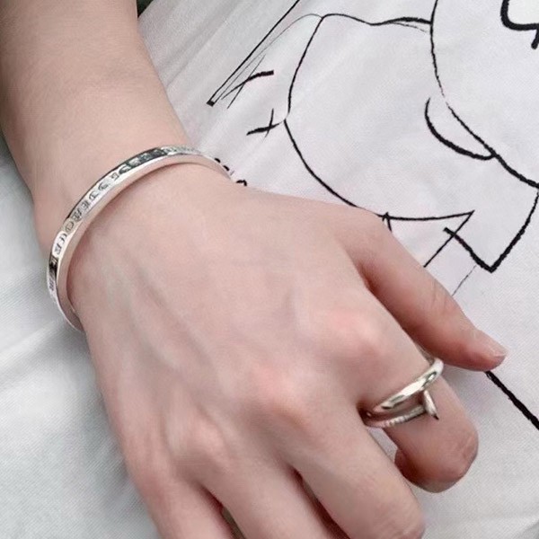クロムハーツ シルバーブレスレット コピー ユニセックスブレスレット
