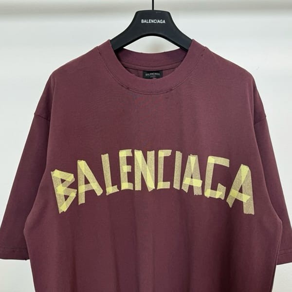 バレンシアガ n級品 TAPE TYPEロゴ 半袖 Tシャツ baz63564