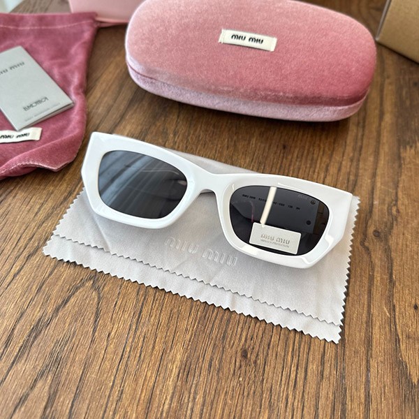 ミュウミュウ 偽物 Sunglasses サングラス myu92261