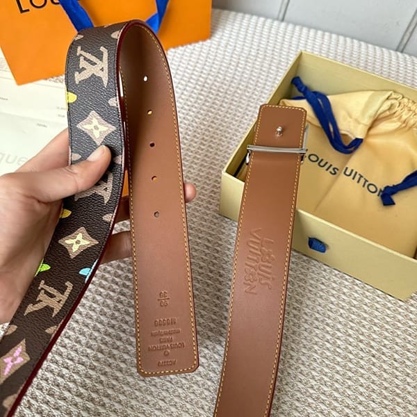 使い勝手抜群】ルイヴィトン パチモン ベルト LV タグ 40MM