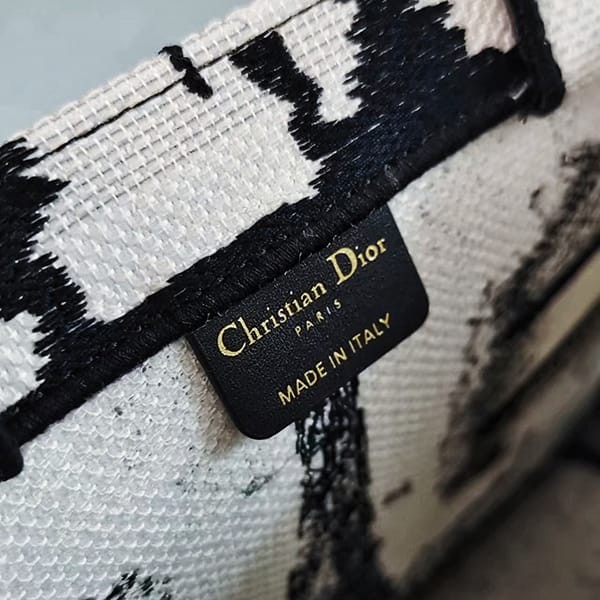 ☆超人気☆ディオール Paris刺繍 ブックトート ミディアム フェイク M1296ZEGGM933
