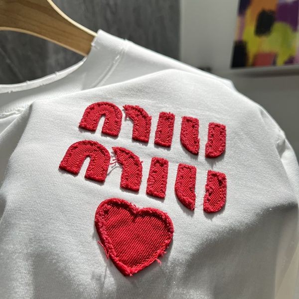 miumiu コットンジャージー Tシャツ ハート刺繍 ミュウミュウ コットンジャージー Tシャツ スーパーコピー myw06303