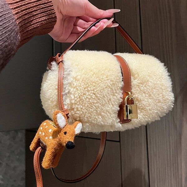 ロエベ キュート チャーム コピー バッグチャーム loe85865