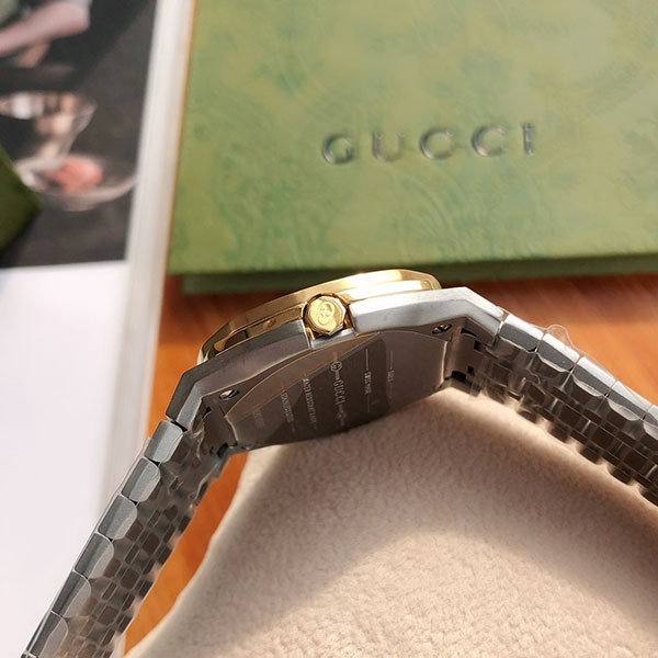 〔グッチ 25H〕コピー クオーツ スチール ウォッチ 34 mm 673111