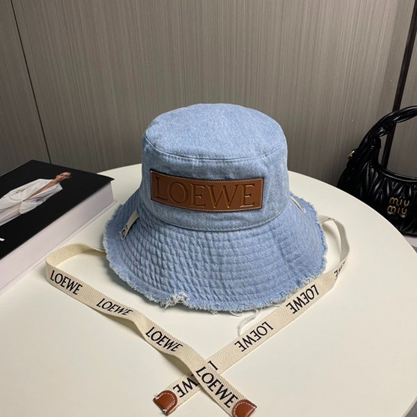 お出かけに最適♪ロエベ フレイド フィッシャーマン ハット 偽物